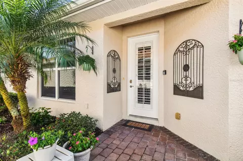 2640 Cottonwood Ln, North Port, FL 34289