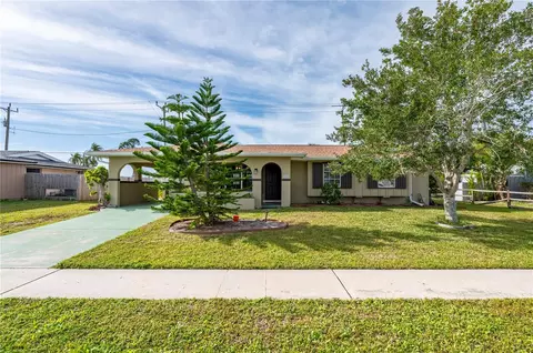 2521 Ednor St, Port Charlotte, FL 33952
