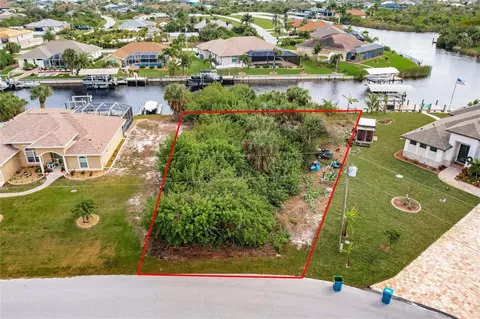 9462 Wacker Ter, Port Charlotte, FL 33981