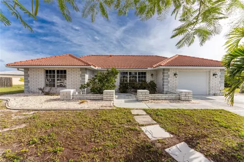 152 Croop Ln SE, Port Charlotte, FL 33952