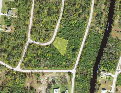 7422 Widmer St, Port Charlotte, FL 33981