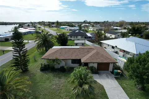 515 Mayview Ave NW, Port Charlotte, FL 33952