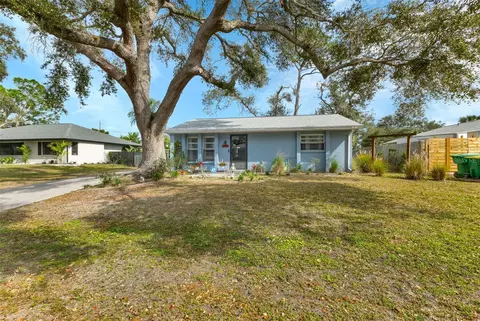 1058 Yarmouth St, Port Charlotte, FL 33952