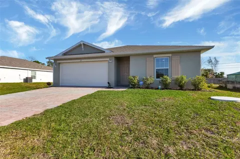 621 Chamber St NW, Port Charlotte, FL 33948