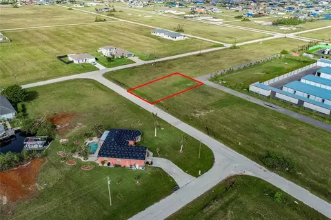 3227 NW 7th St, Cape Coral, FL 33993