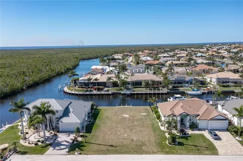 5049 Bal Harbor Blvd, Punta Gorda, FL 33950