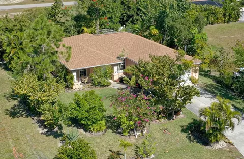 2219 NE 34th Ln, Cape Coral, FL 33909