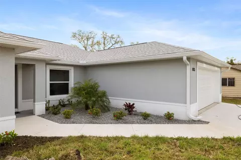 813 Haleybury St, Port Charlotte, FL 33948