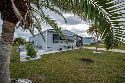 1371 Flamingo Dr, Englewood, FL 34224