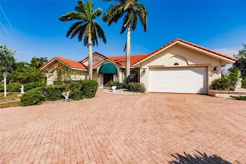 2526 Rio De Janeiro Ave, Punta Gorda, FL 33983