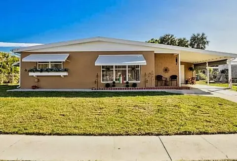 22489 Hernando Ave, Port Charlotte, FL 33952