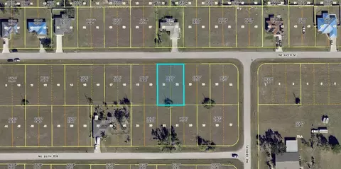 1724 NE 17th St, Cape Coral, FL 33909