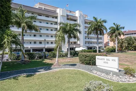 1500 Park Beach Cir #4F, Punta Gorda, FL 33950