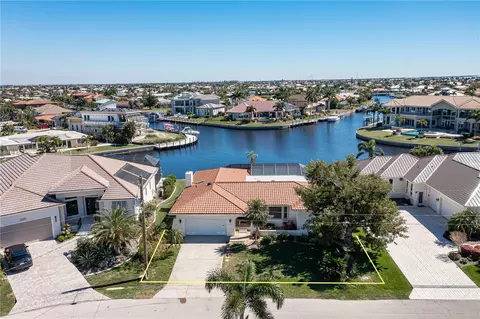 2343 Palm Tree Dr, Punta Gorda, FL 33950