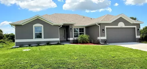 13607 Allamanda Cir, Port Charlotte, FL 33981