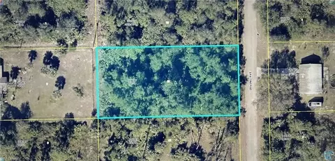 121 Irving Ave, Lehigh Acres, FL 33936
