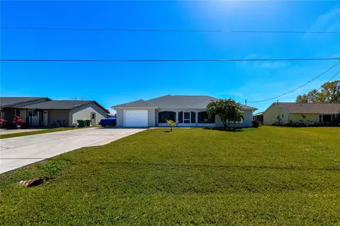 17075 Edgewater Dr, Port Charlotte, FL 33948