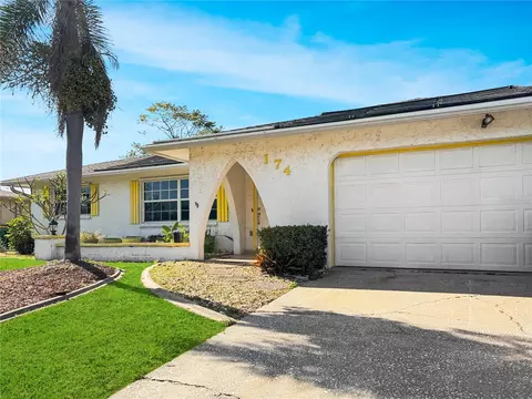 174 Chelsea Ct NW, Port Charlotte, FL 33952