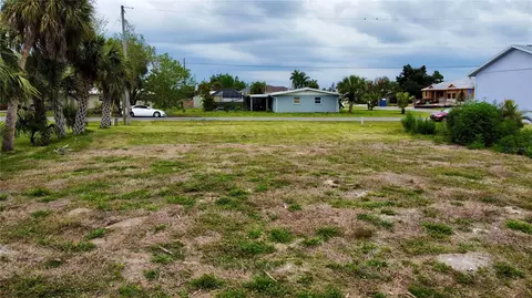 341 Lake Ct, Punta Gorda, FL 33950