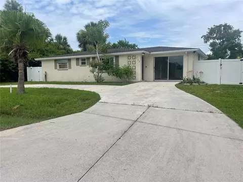 217 Seminole Blvd NW, Port Charlotte, FL 33952