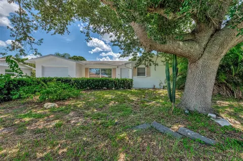 158 Algiers Dr, Venice, FL 34293