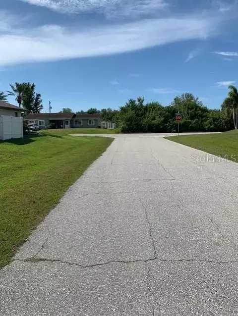 6207 Fredericton St, Englewood, FL 34224