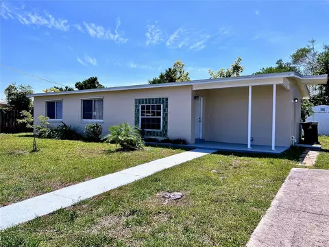 21569 Gibralter Dr, Port Charlotte, FL 33952