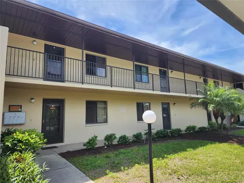 4016 Oakview Dr #J8, Punta Gorda, FL 33980