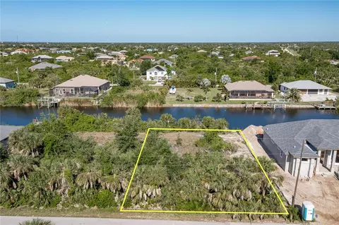 9494 Impala Cir, Port Charlotte, FL 33981