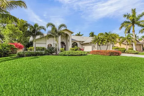 8843 Banyan Cove Cir, Fort Myers, FL 33919