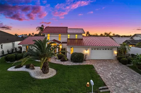 127 Hibiscus Dr, Punta Gorda, FL 33950