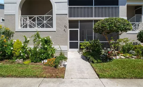 8099 Queen Palm Ln #211, Fort Myers, FL 33966