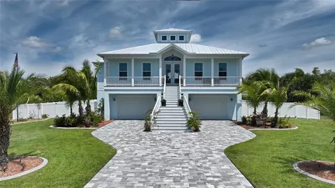 400 Spaniards Rd, Placida, FL 33946