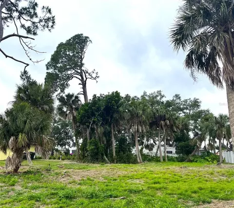 Vermont Lane, North Port, FL 34287