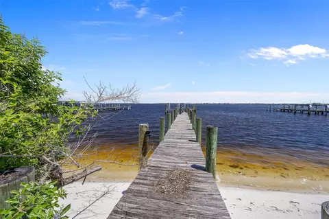 4542 Melbourne St, Punta Gorda, FL 33980