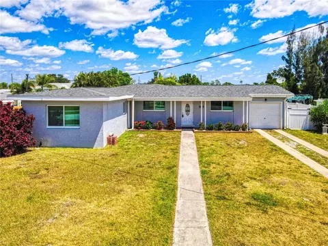 835 Conreid Dr NE, Port Charlotte, FL 33952
