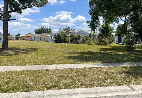 492 Ricold Ter, Port Charlotte, FL 33954