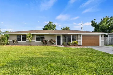 490 E Baffin Dr, Venice, FL 34293