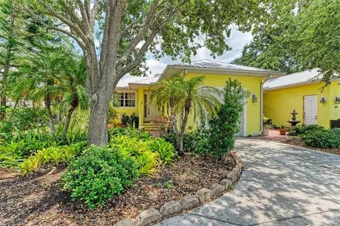 321 W Virginia Ave #201, Punta Gorda, FL 33950