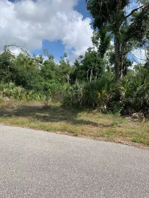 18172 Harkins Ave, Port Charlotte, FL 33954