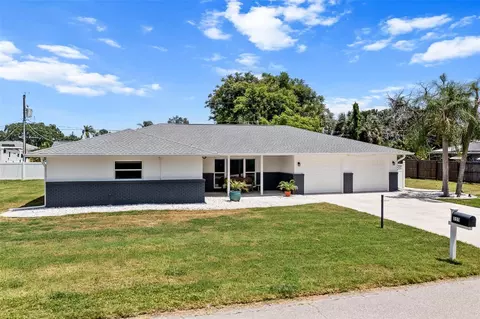 555 Tanager Rd, Venice, FL 34293