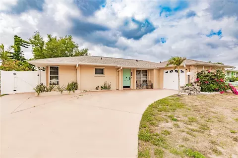 1239 Price Cir NW, Port Charlotte, FL 33948