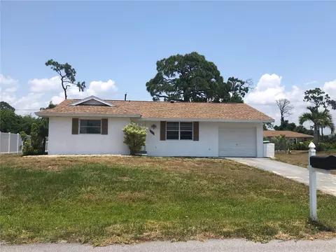 524 Lakehurst Ave NW, Port Charlotte, FL 33952