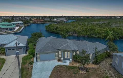 600 Hawaii Ct, Punta Gorda, FL 33950