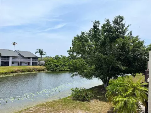 2620 Hidden Lake Dr N #D, Sarasota, FL 34237