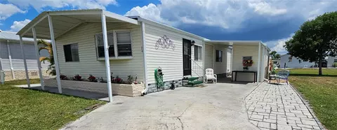 1000 Kings Hwy #74, Punta Gorda, FL 33980