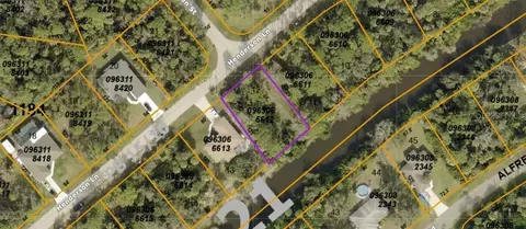 Henderson Lane, North Port, FL 34286