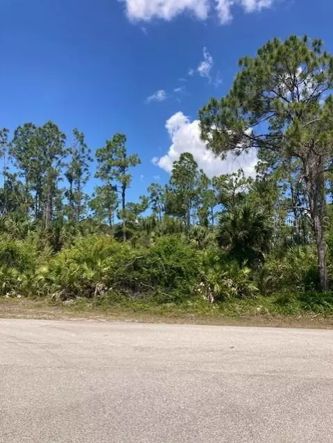 127 Kindred Blvd, Port Charlotte, FL 33954