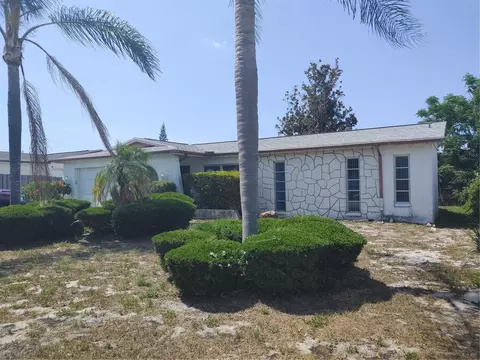 8019 Embassy Blvd, Port Richey, FL 34668