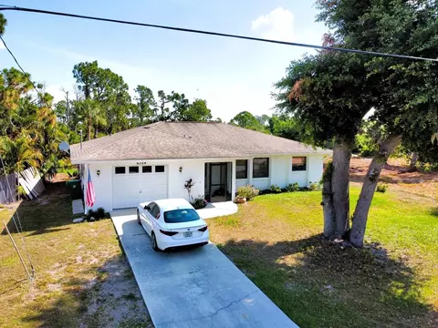 6324 Blueberry Dr, Englewood, FL 34224